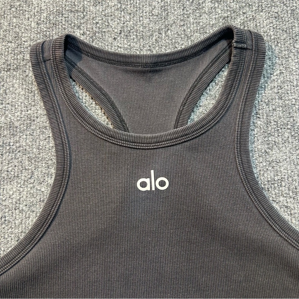 ALO Yoga Black Ribbed Racerback Crop Tank - Picture 4 of 8